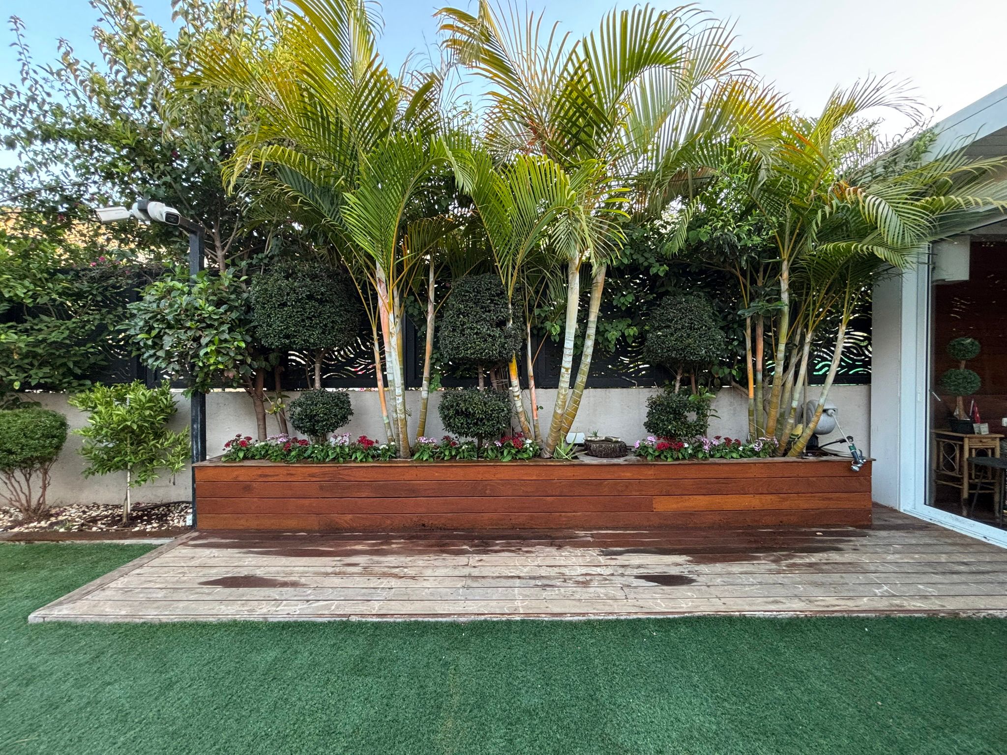 קטלוג אדניות וכדים